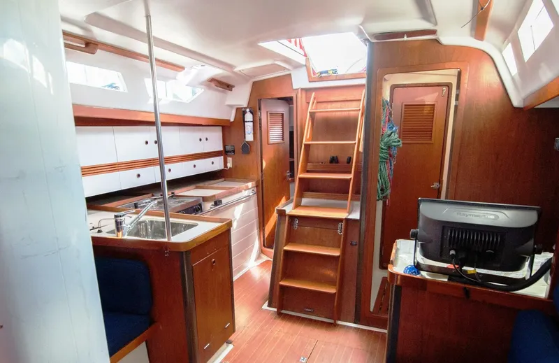 Slide: The Image of C&C 44 1985 - 4202150