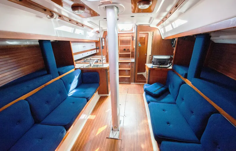 Slide: The Image of C&C 44 1985 - 4202154