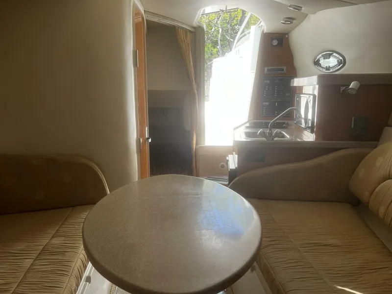 Slide: The Image of V Berth Dinette - 4383067