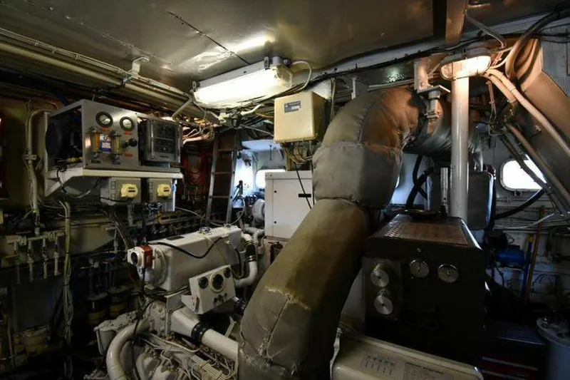 Slide: The Image of Lowland 64 Pilot House Long Range Motor Yacht 1986 - 4959370