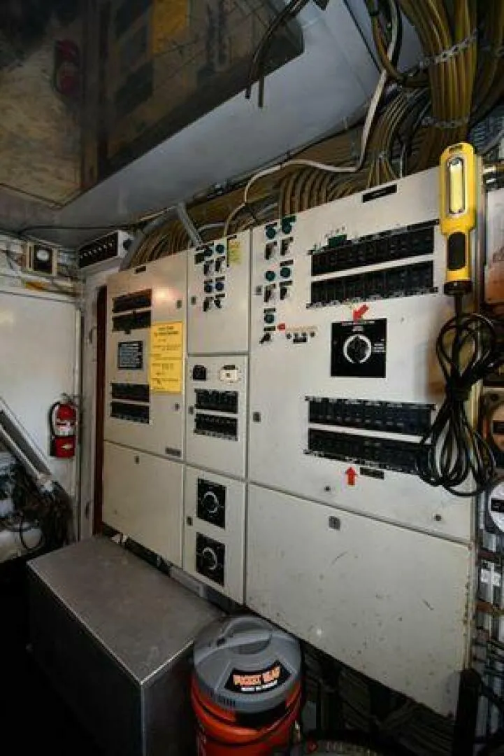 Slide: The Image of Lowland 64 Pilot House Long Range Motor Yacht 1986 - 4959397