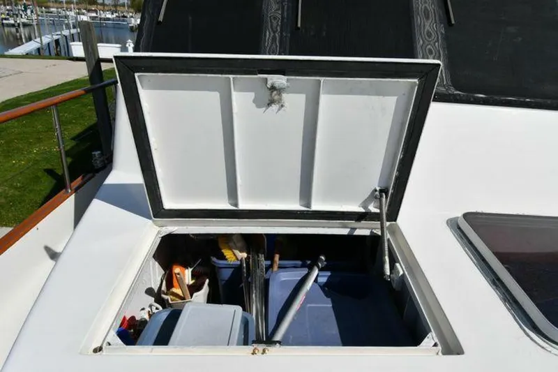 Slide: The Image of Lowland 64 Pilot House Long Range Motor Yacht 1986 - 4959413