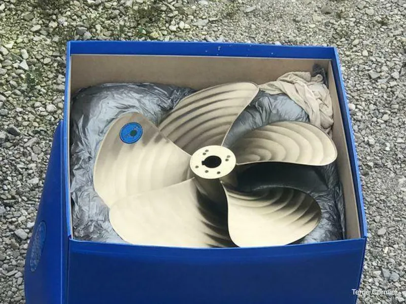 Slide: The Image of Lowland 64 Pilot House Long Range Motor Yacht 1986 - 4959418