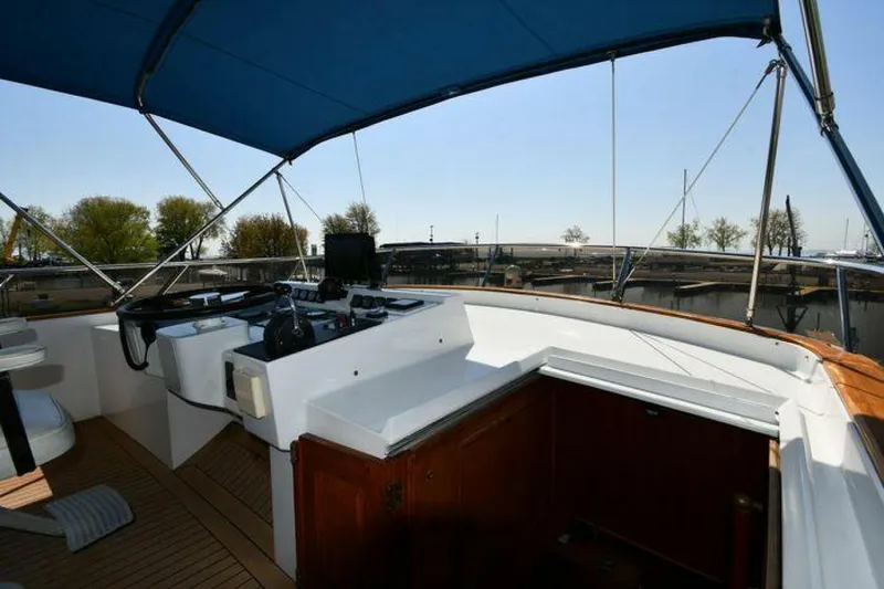 Slide: The Image of Lowland 64 Pilot House Long Range Motor Yacht 1986 - 4959127