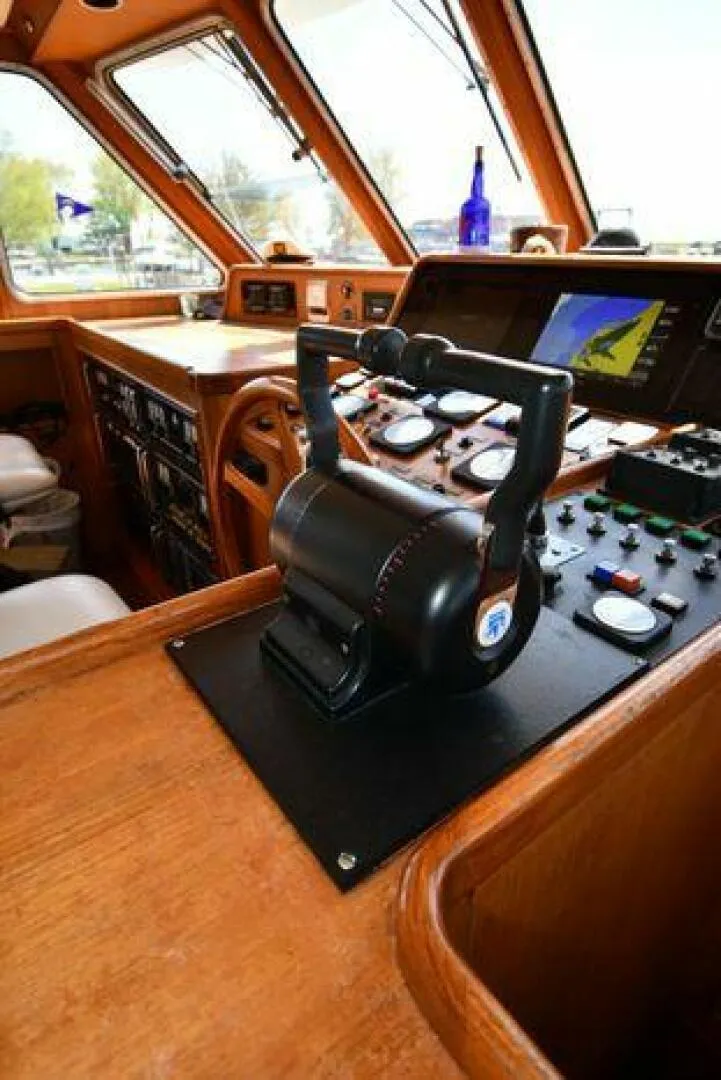 Slide: The Image of Lowland 64 Pilot House Long Range Motor Yacht 1986 - 4959183