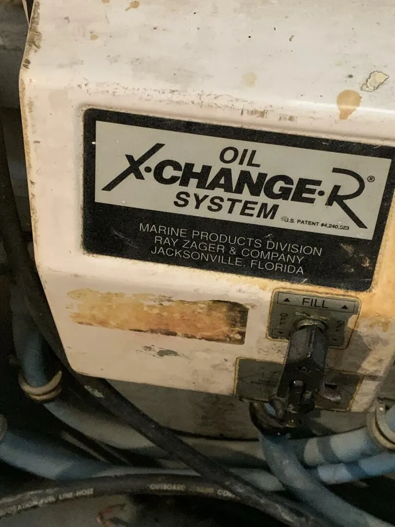 Slide: The Image of Hatteras Motor Yacht DC 1991 - 4213142