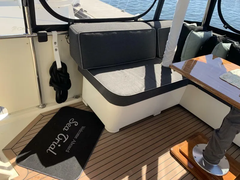 Slide: The Image of Hatteras Motor Yacht DC 1991 - 4213147