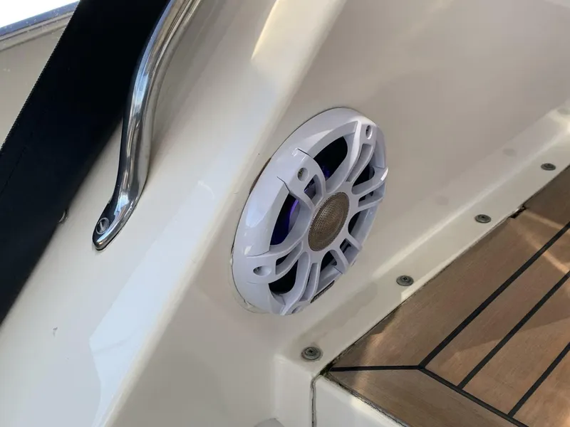 Slide: The Image of Hatteras Motor Yacht DC 1991 - 4213150