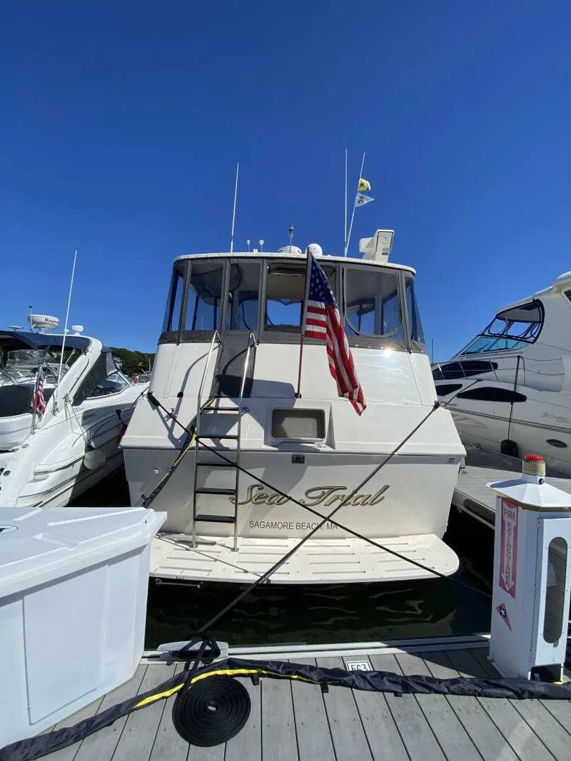 Slide: The Image of Hatteras Motor Yacht DC 1991 - 4212414