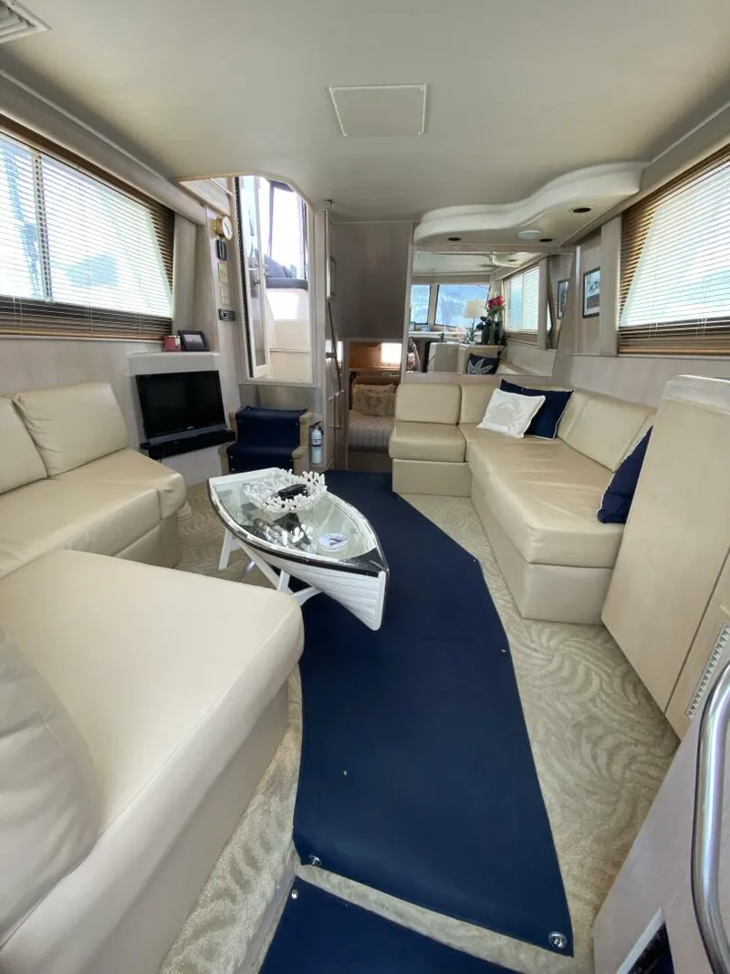 Slide: The Image of Hatteras Motor Yacht DC 1991 - 4212546