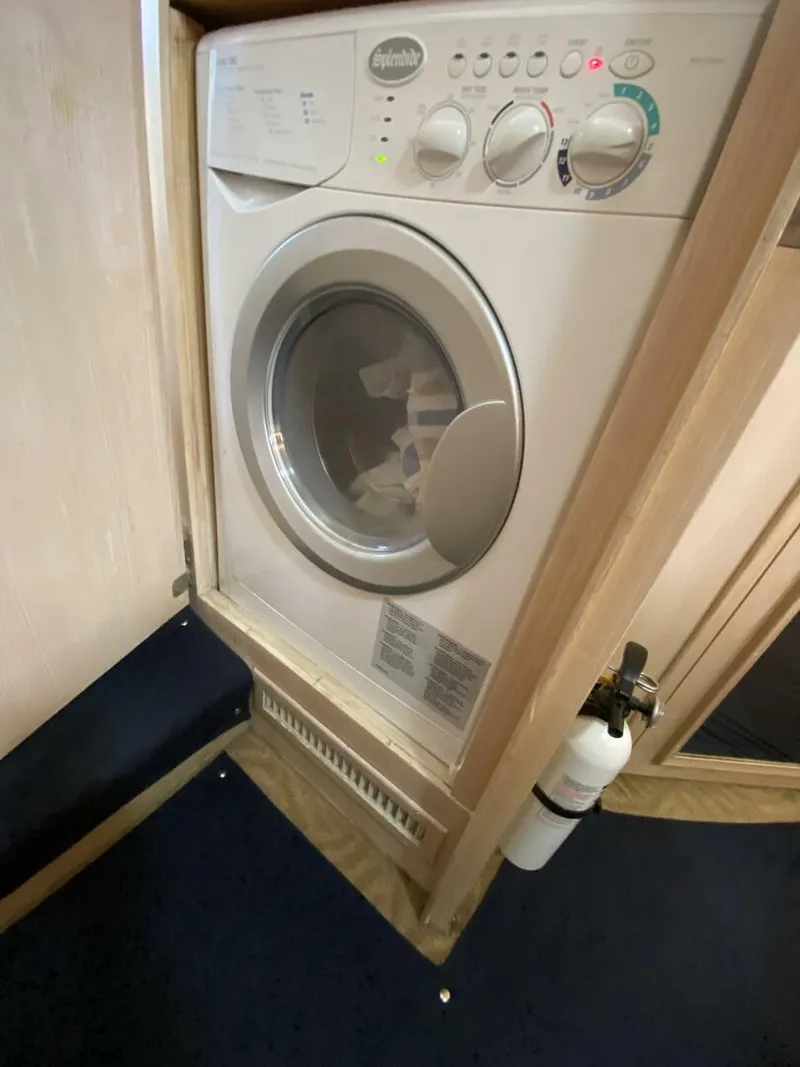 Slide: The Image of Hatteras Motor Yacht DC 1991 - 4212827