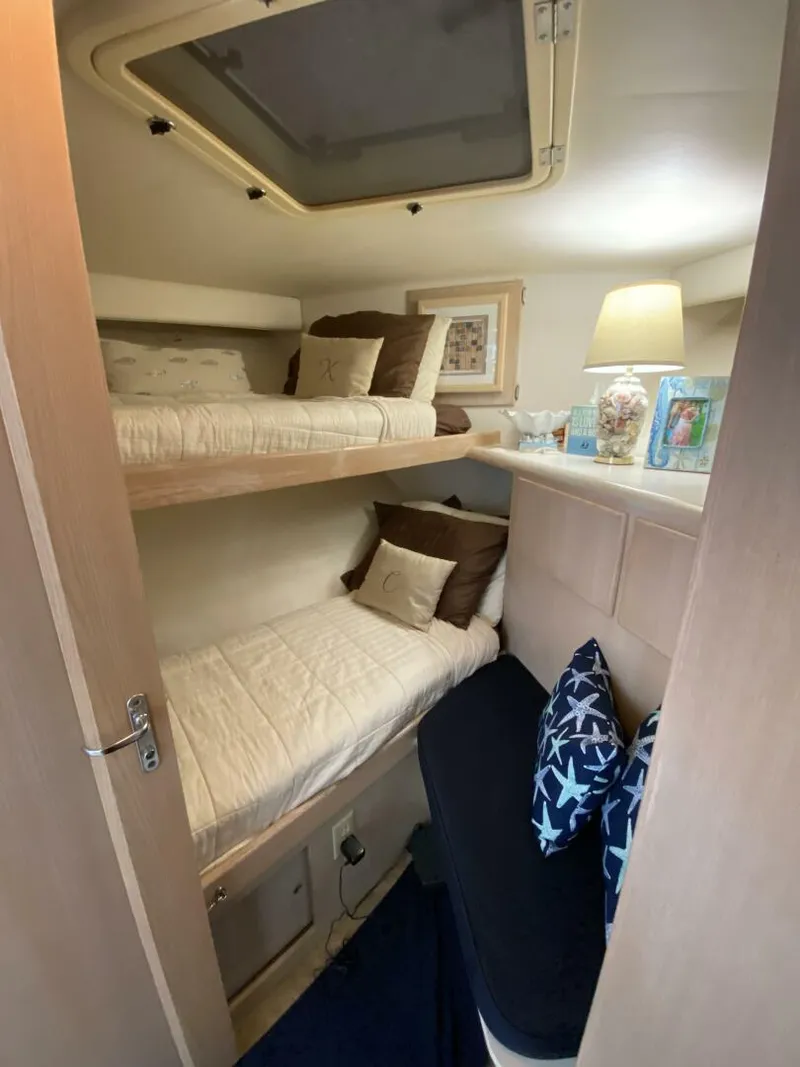 Slide: The Image of Hatteras Motor Yacht DC 1991 - 4212895