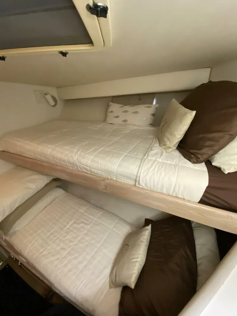 Slide: The Image of Hatteras Motor Yacht DC 1991 - 4212936