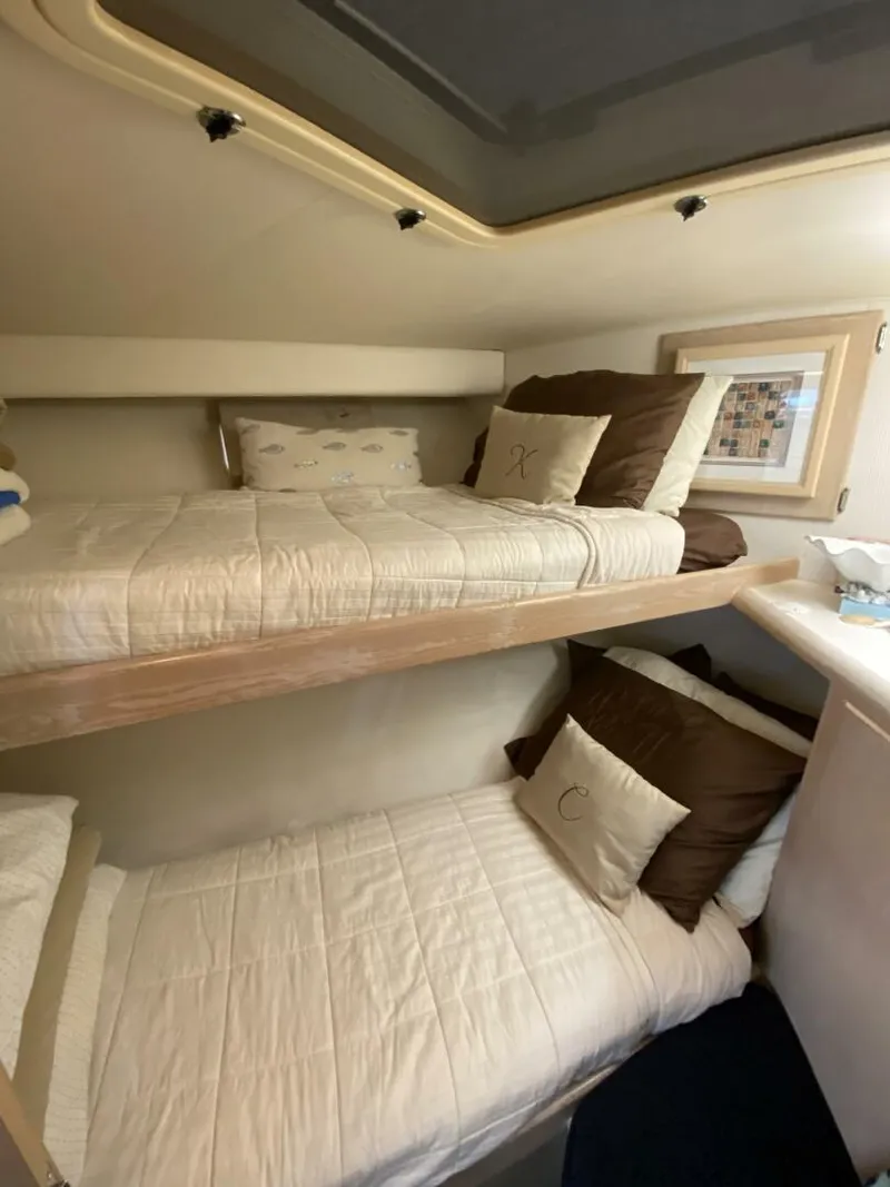 Slide: The Image of Hatteras Motor Yacht DC 1991 - 4212937