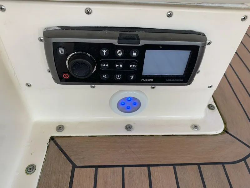 Slide: The Image of Hatteras Motor Yacht DC 1991 - 4212968