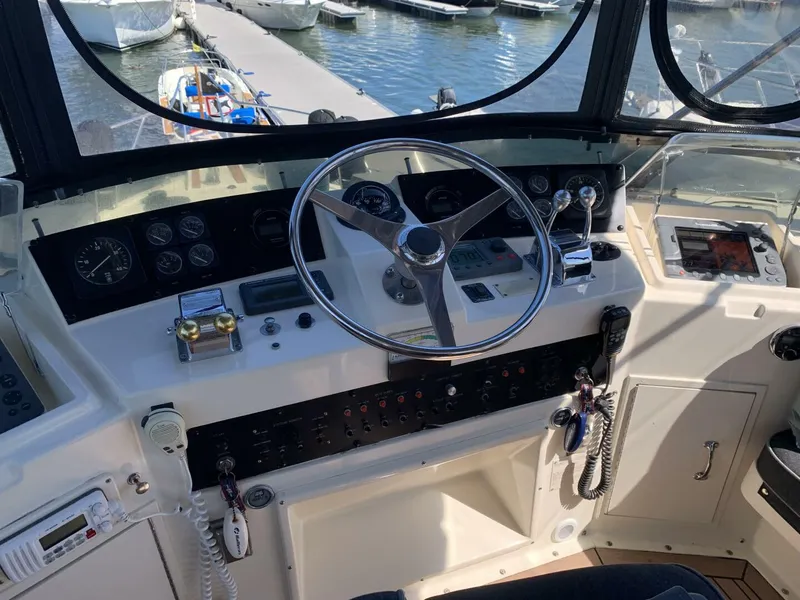 Slide: The Image of Hatteras Motor Yacht DC 1991 - 4212970