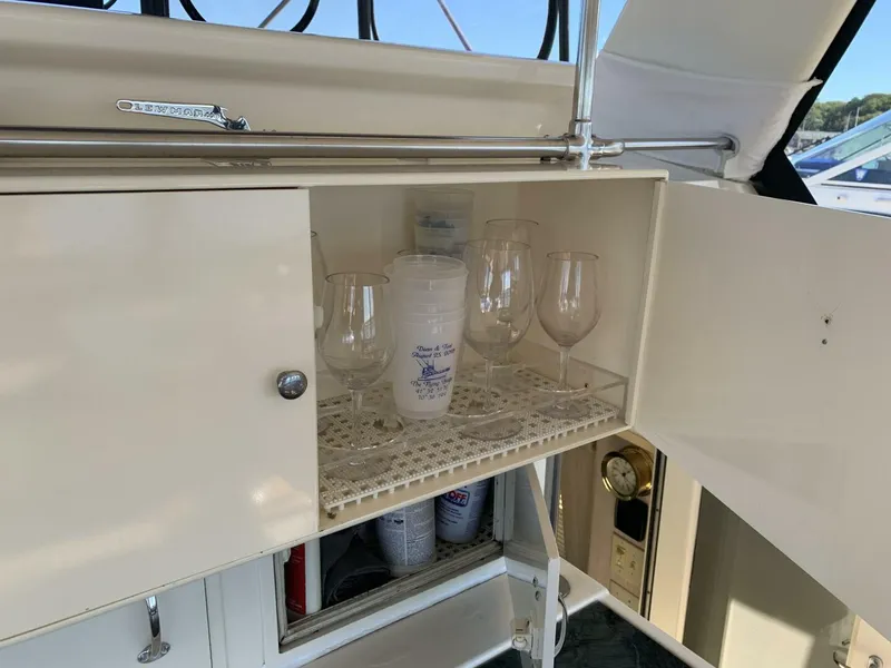 Slide: The Image of Hatteras Motor Yacht DC 1991 - 4213020