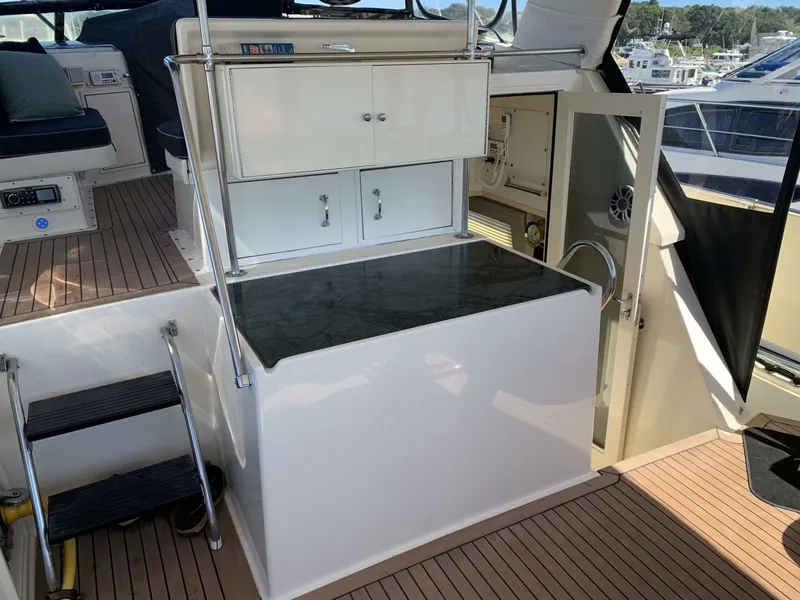 Slide: The Image of Hatteras Motor Yacht DC 1991 - 4213025