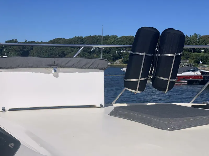 Slide: The Image of Hatteras Motor Yacht DC 1991 - 4213086