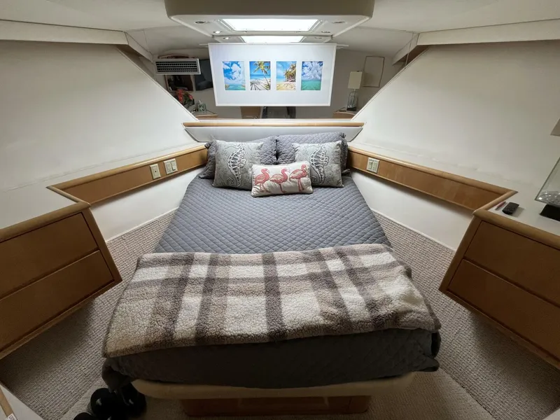 Slide: The Image of Hatteras 74' Sport Bridge Motor Yacht 1999 - 5344366
