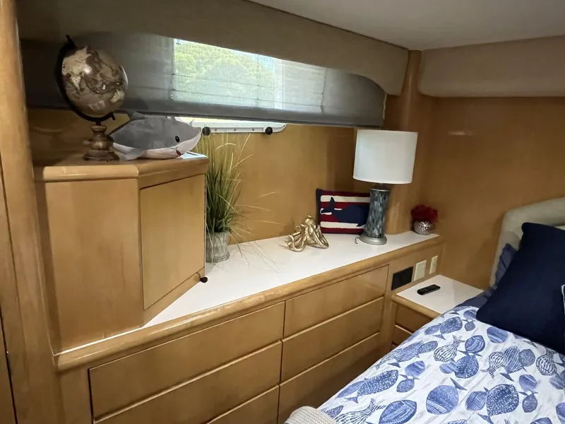 Slide: The Image of Hatteras 74' Sport Bridge Motor Yacht 1999 - 5344388