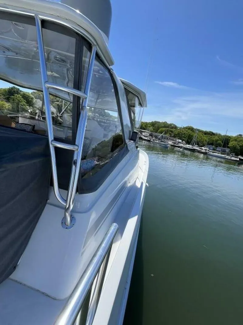 Slide: The Image of Hatteras 74' Sport Bridge Motor Yacht 1999 - 5344165