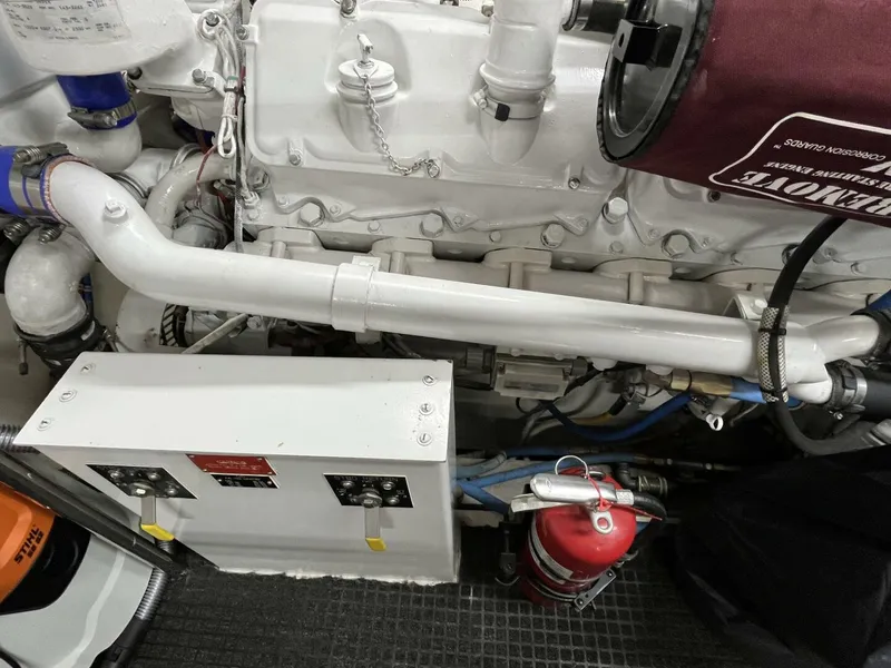 Slide: The Image of Hatteras 74' Sport Bridge Motor Yacht 1999 - 5344434