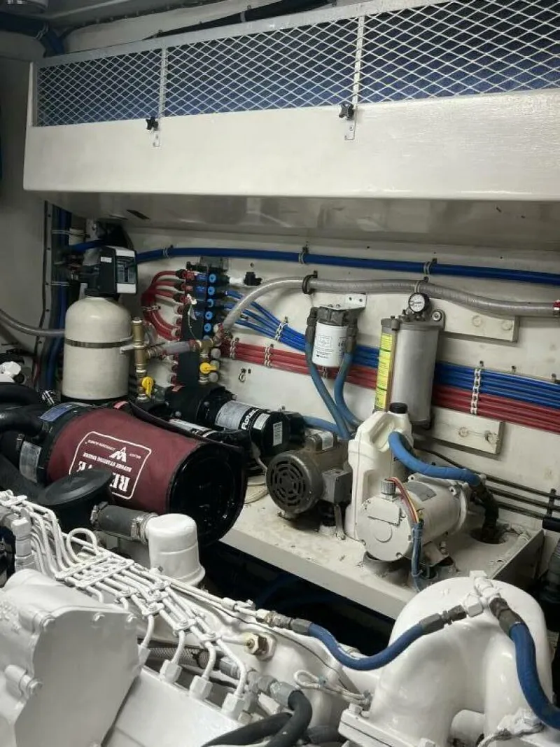 Slide: The Image of Hatteras 74' Sport Bridge Motor Yacht 1999 - 5344446