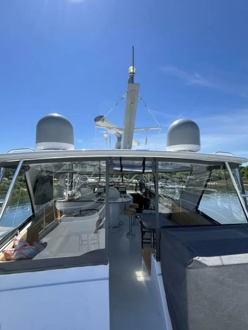 Slide: The Image of Hatteras 74' Sport Bridge Motor Yacht 1999 - 5344177