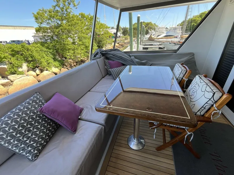 Slide: The Image of Hatteras 74' Sport Bridge Motor Yacht 1999 - 5344188