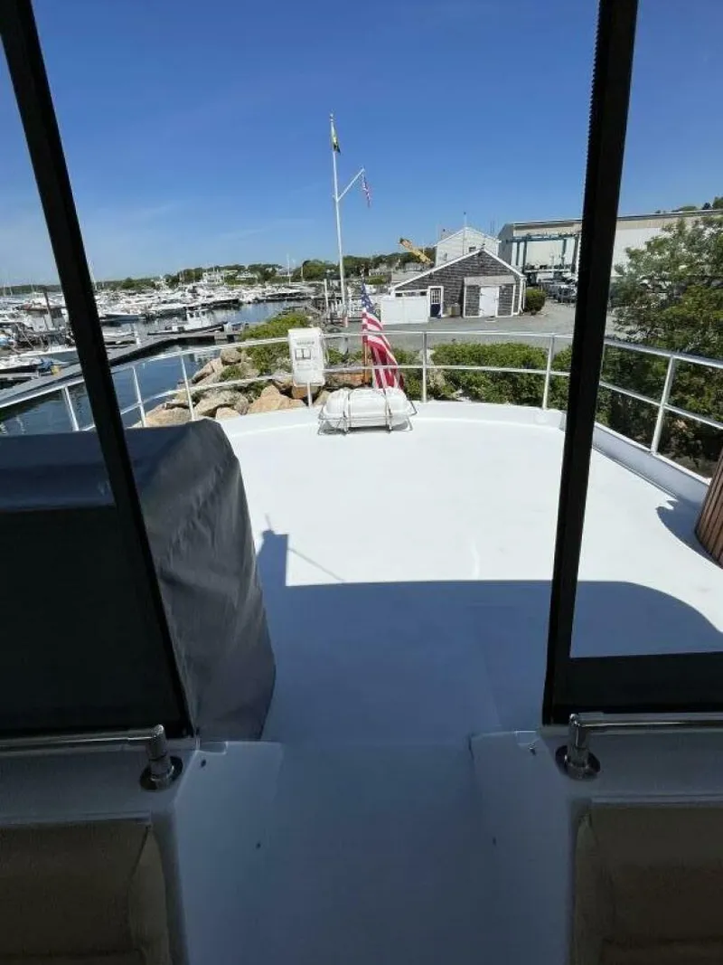 Slide: The Image of Hatteras 74' Sport Bridge Motor Yacht 1999 - 5344218