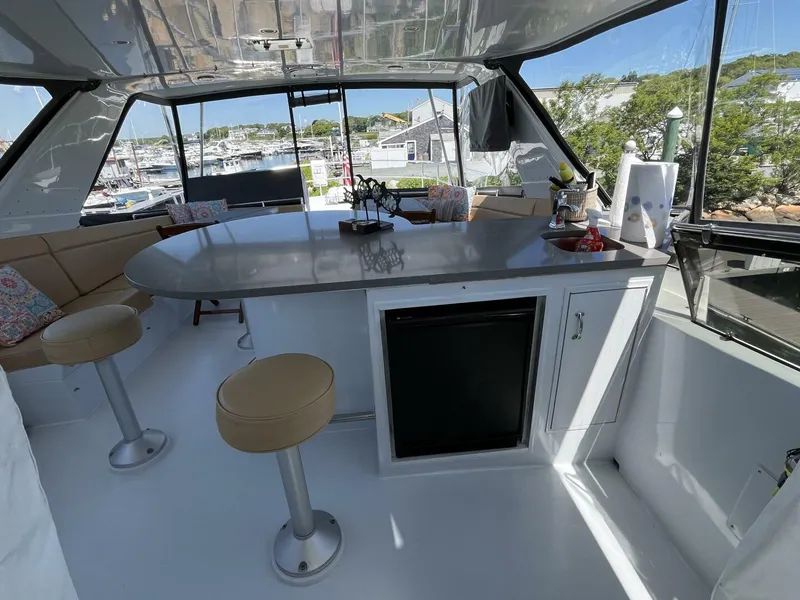 Slide: The Image of Hatteras 74' Sport Bridge Motor Yacht 1999 - 5344249