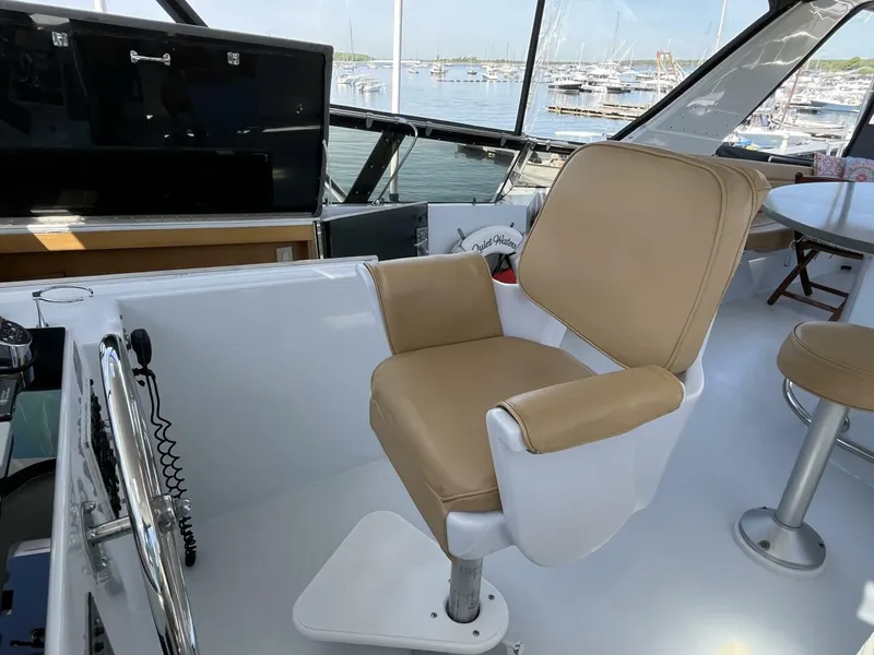 Slide: The Image of Hatteras 74' Sport Bridge Motor Yacht 1999 - 5344241