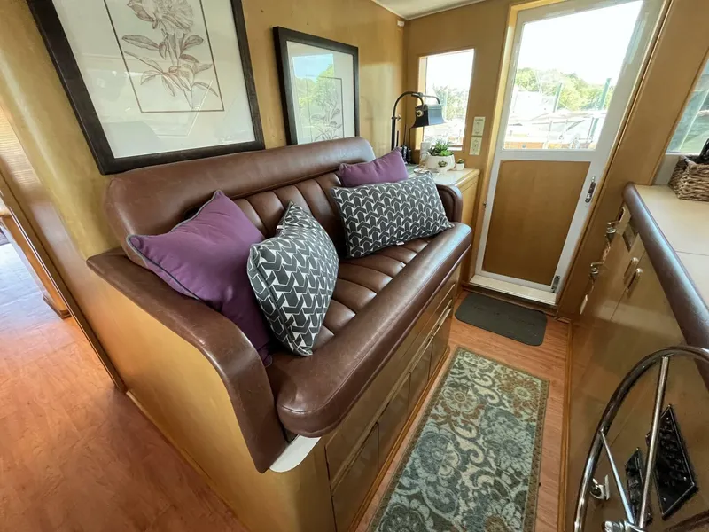 Slide: The Image of Hatteras 74' Sport Bridge Motor Yacht 1999 - 5344268
