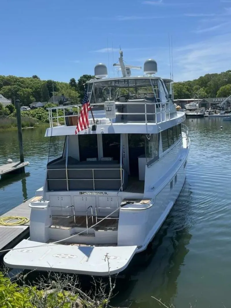 Slide: The Image of Hatteras 74' Sport Bridge Motor Yacht 1999 - 5344157