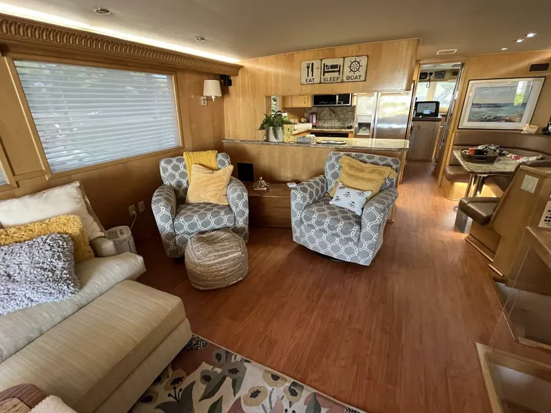 Slide: The Image of Hatteras 74' Sport Bridge Motor Yacht 1999 - 5344255