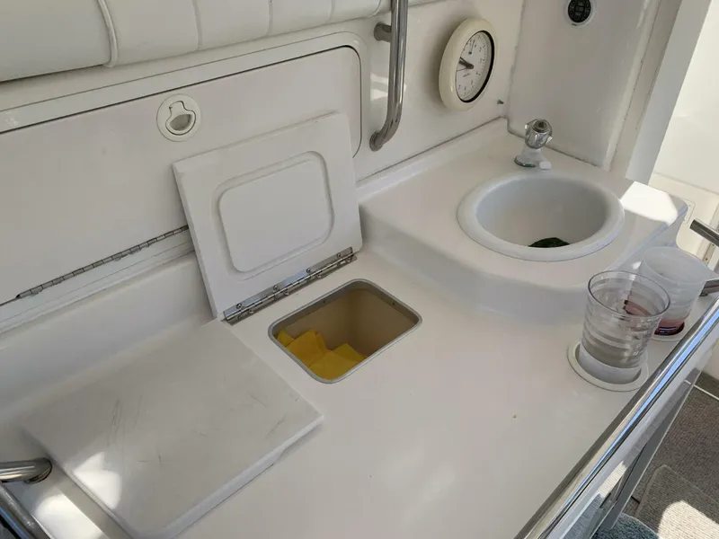 Slide: The Image of Sea Ray 420 Aft Cabin 1997 - 4213367