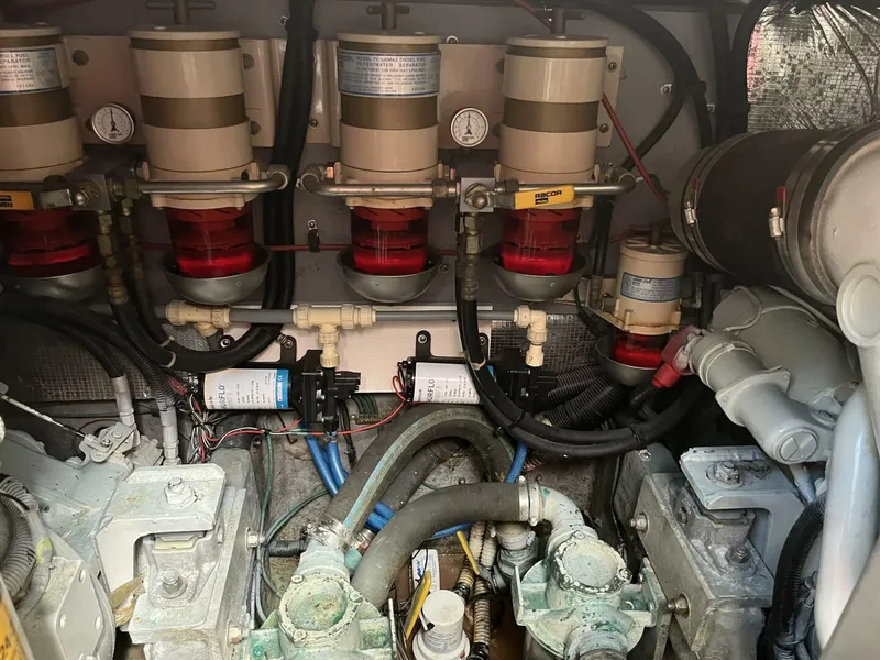 Slide: The Image of Sea Ray 420 Aft Cabin 1997 - 4213234