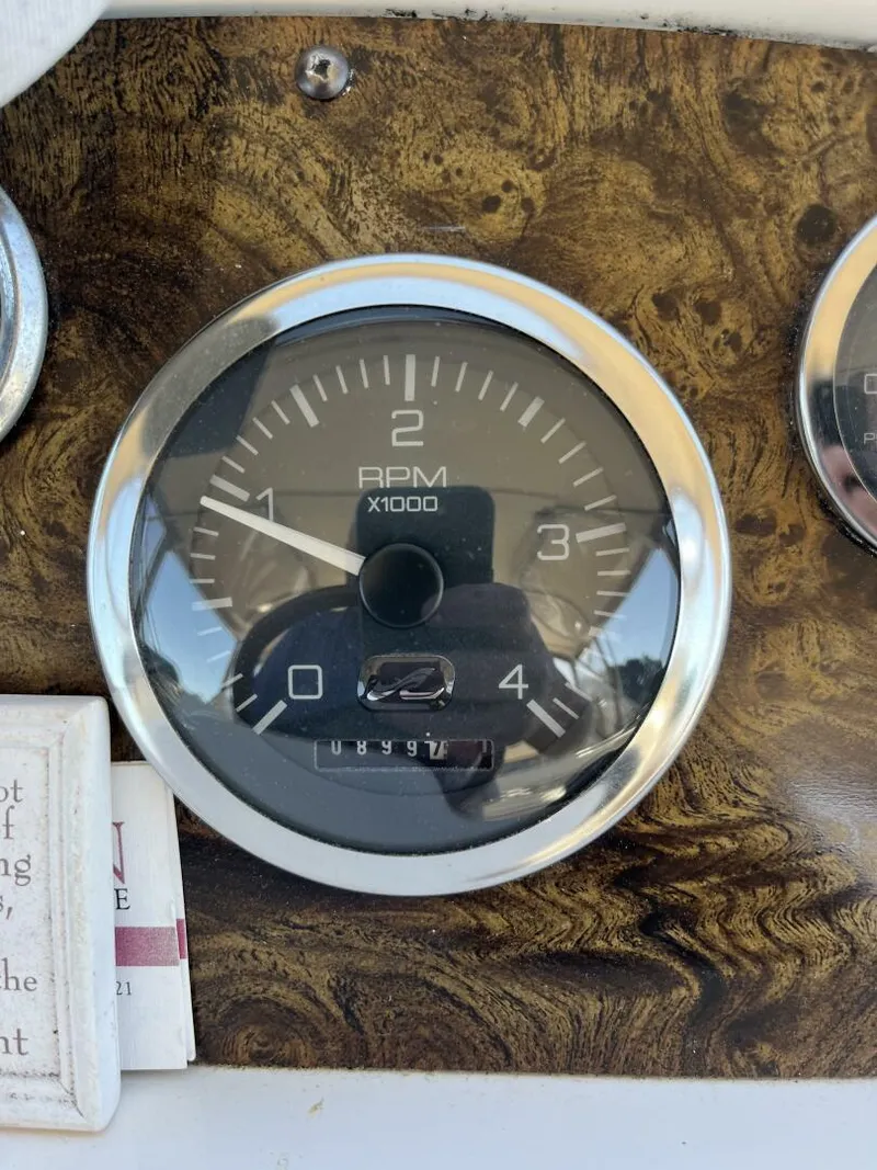 Slide: The Image of Sea Ray 420 Aft Cabin 1997 - 5707366