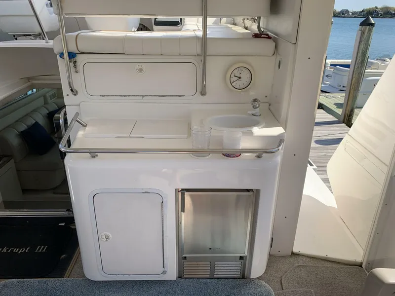 Slide: The Image of Sea Ray 420 Aft Cabin 1997 - 4213449