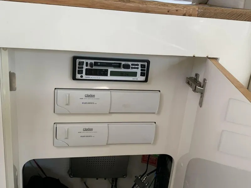 Slide: The Image of Sea Ray 420 Aft Cabin 1997 - 4213413