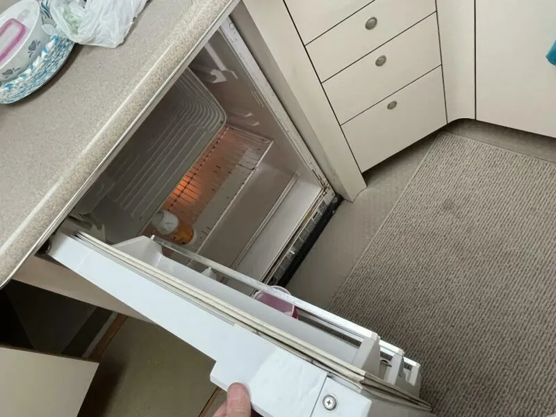 Slide: The Image of Sea Ray 420 Aft Cabin 1997 - 4213307