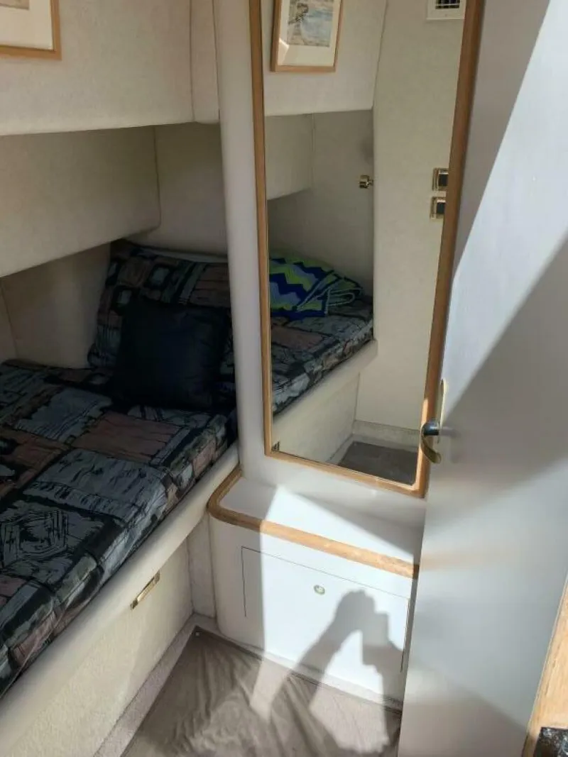 Slide: The Image of Sea Ray 420 Aft Cabin 1997 - 4213407