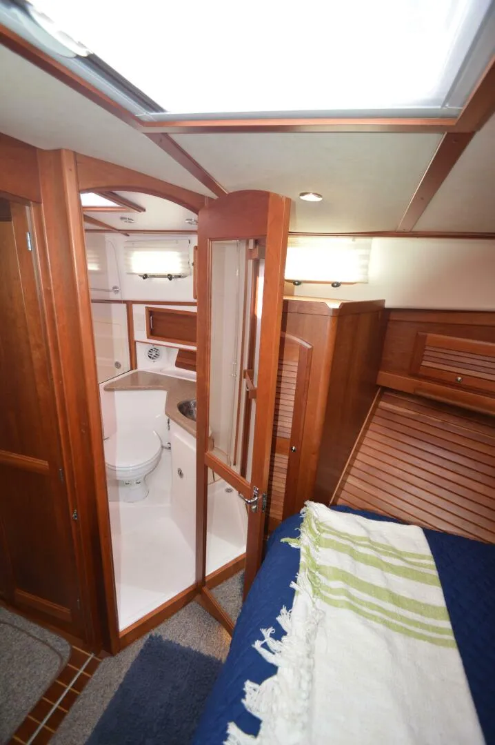Slide: The Image of Sabreline 42 Salon Express 2013 - 4213998