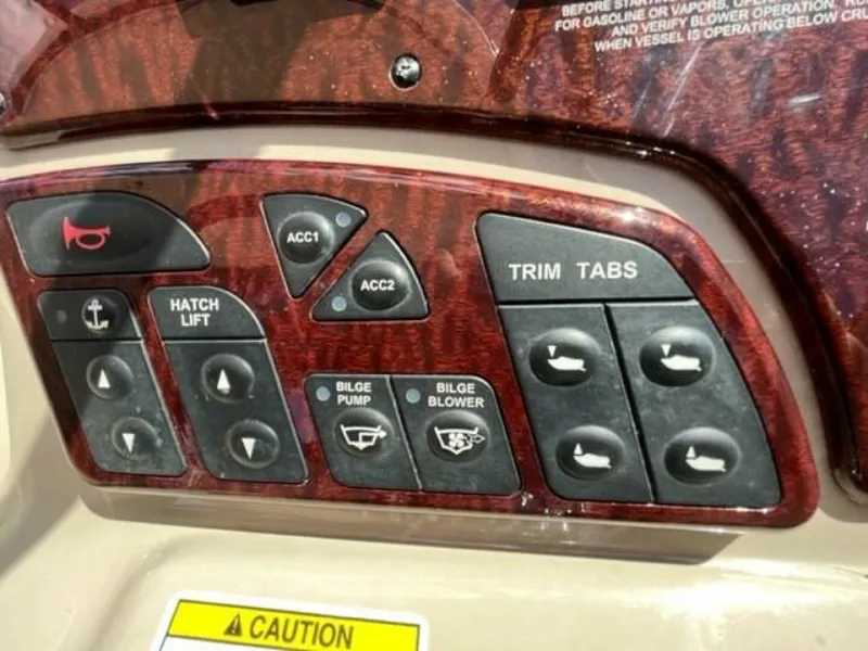 Slide: The Image of Sea Ray 330 Sundancer 2009 - 4216461