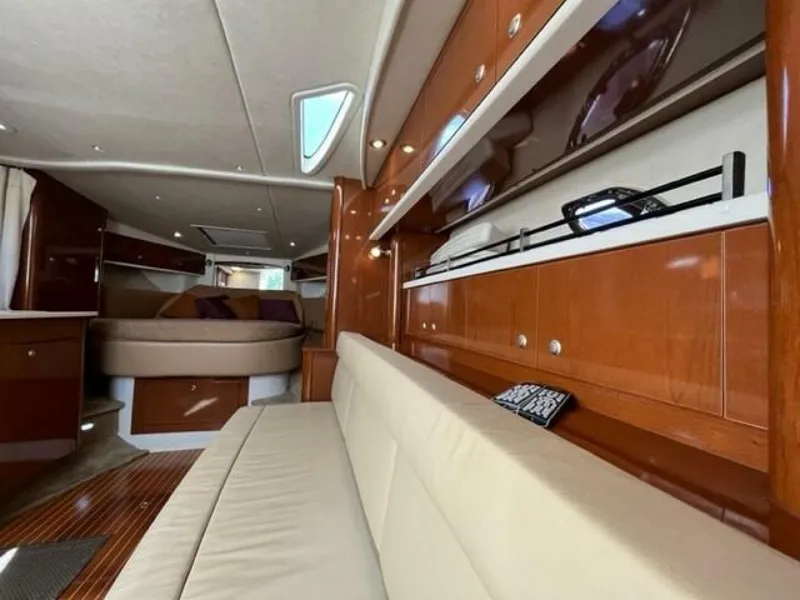 Slide: The Image of Sea Ray 330 Sundancer 2009 - 4216467