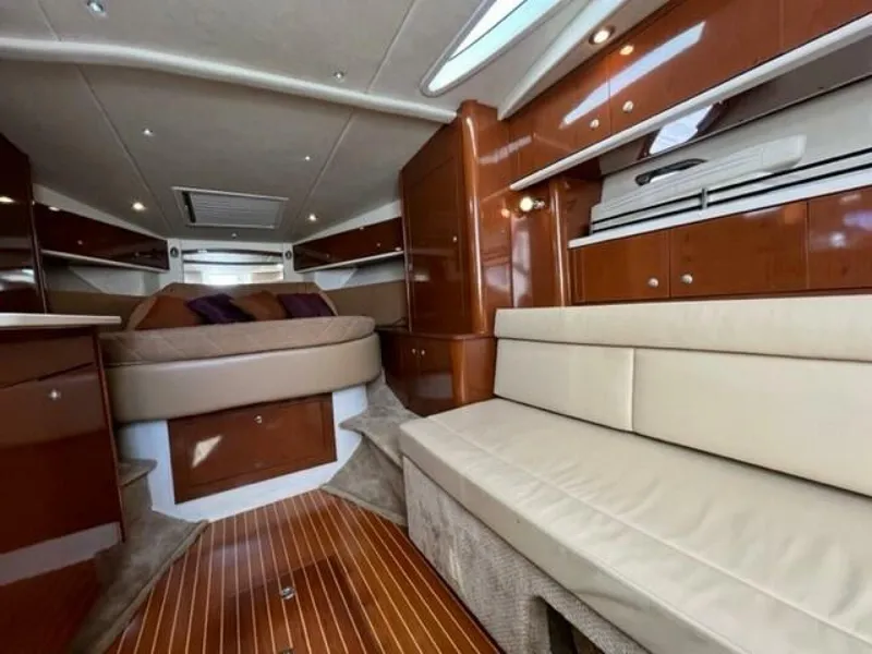 Slide: The Image of Sea Ray 330 Sundancer 2009 - 4216474