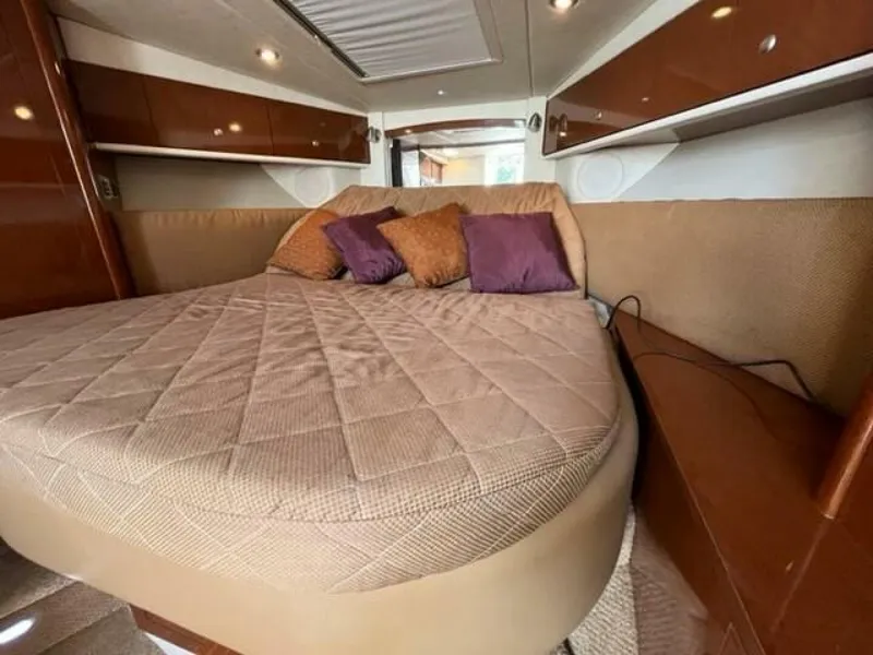 Slide: The Image of Sea Ray 330 Sundancer 2009 - 4216476