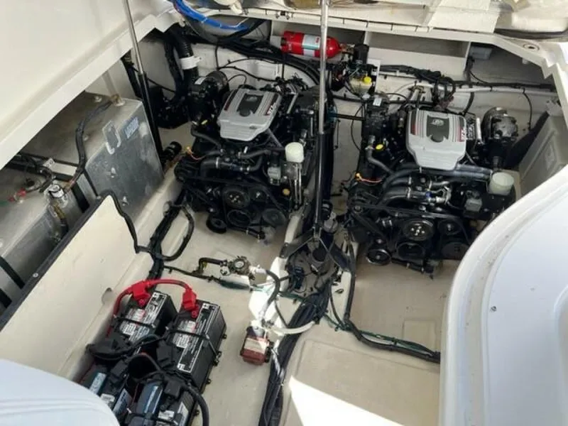 Slide: The Image of Sea Ray 330 Sundancer 2009 - 4216499