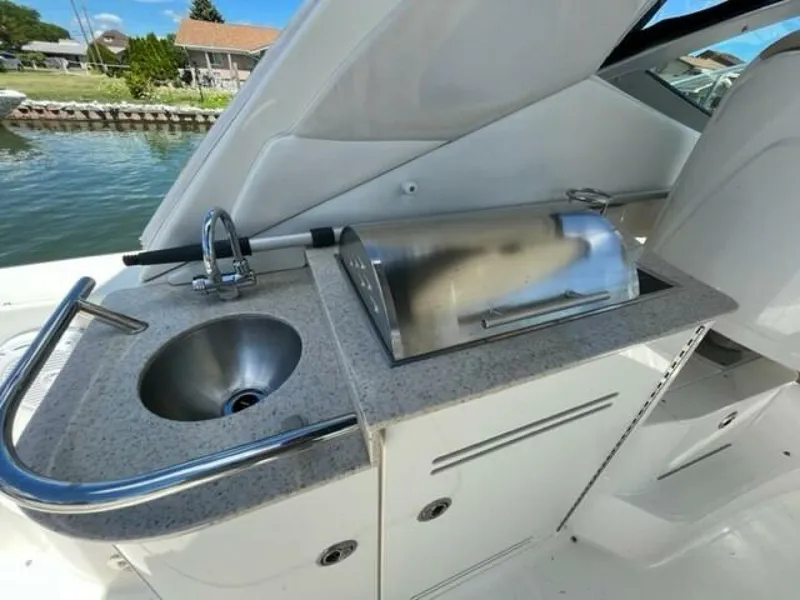 Slide: The Image of Sea Ray 330 Sundancer 2009 - 4216447